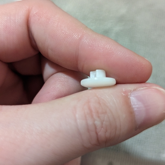 BUTTONS White Round 1 post to attach (12) - Picture 4 of 4